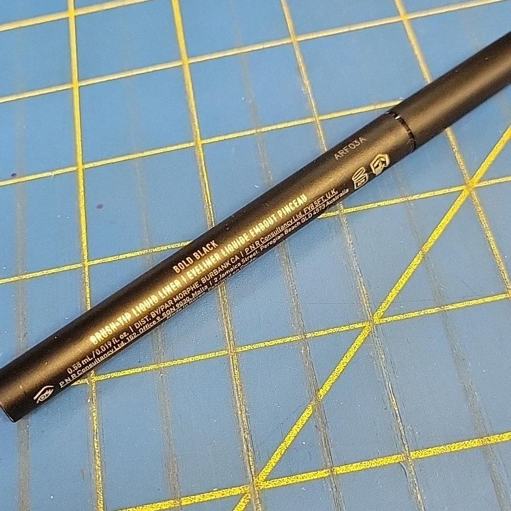 Morphe Make It Big Bold Black Brush Tip 0.55ml Eyeliner Pen New